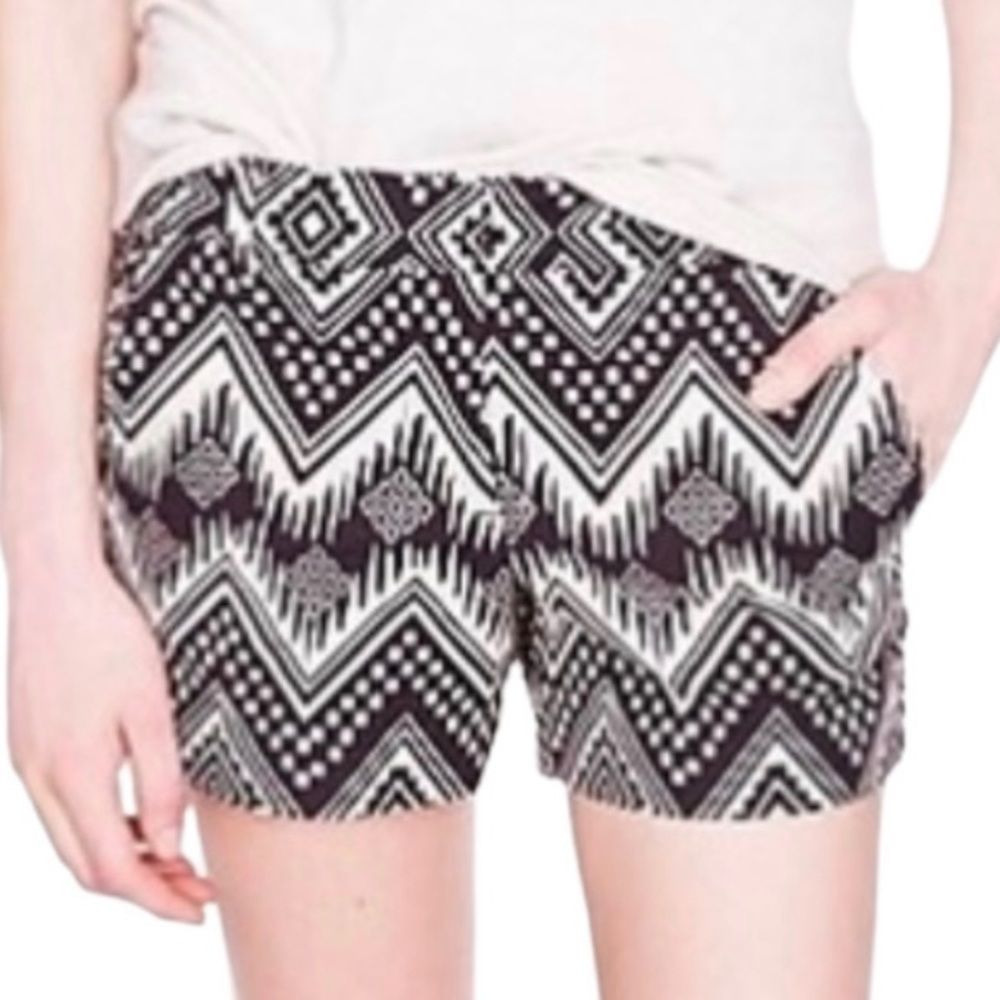 EUC J.‎ Crew Textured Allover Print Chino Shorts 12 Diamond Ikat